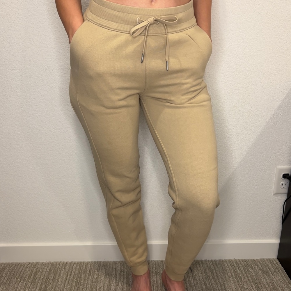 Lululemon joggers